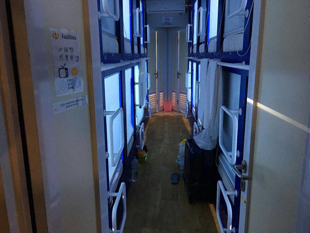 Qb Sleep Capsule Hotel Kuta Lombok Εξωτερικό φωτογραφία