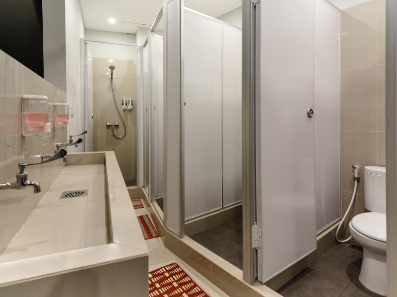 Qb Sleep Capsule Hotel Kuta Lombok Εξωτερικό φωτογραφία
